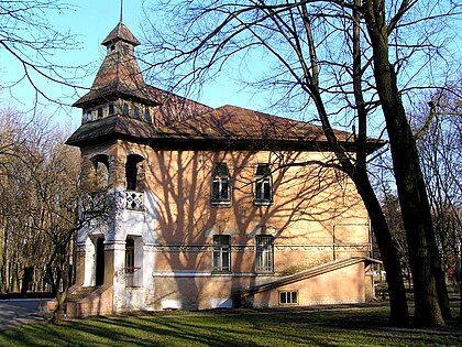 Головна будівля «Селекційної станції» 1913 р., просп. Московський, 142, м. Харків. Найкраще фото Харківської області 2012 року. Фото: © Denis Vitchenko, CC BY-SA 3.0