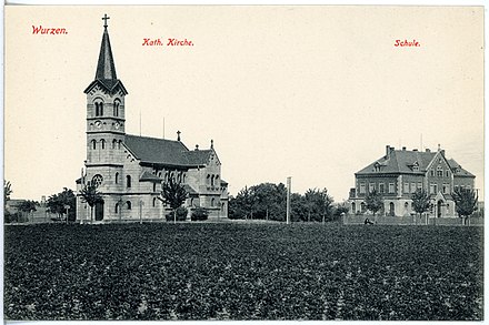 Potagers et église catholique à Wurzen (Saxe), carte postale allemande, 1915.