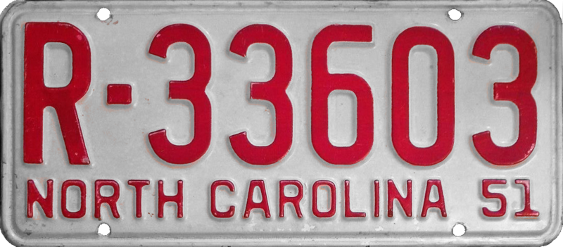 File:1951 North Carolinian license plate, R-33603.png