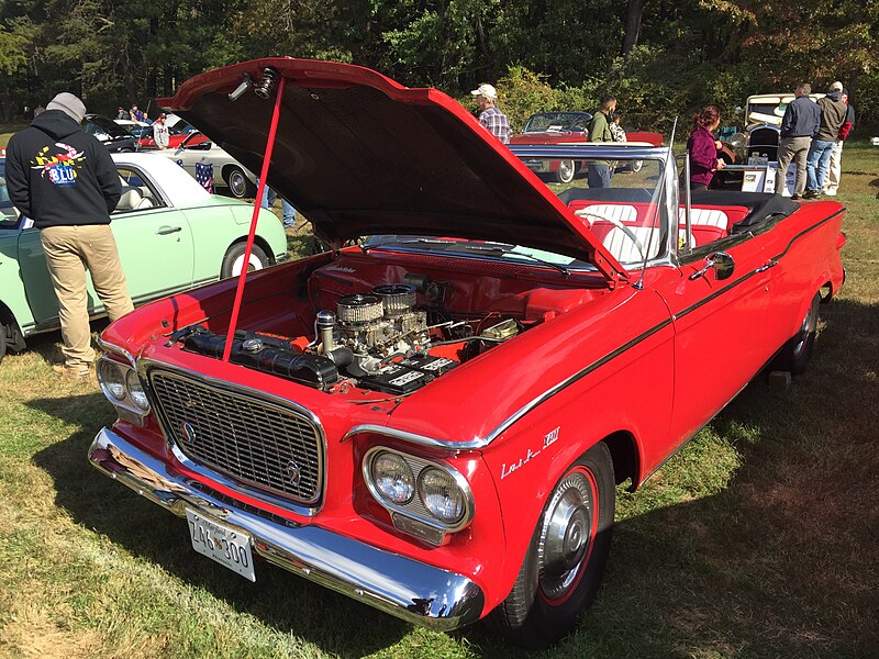 File:1961 Studebaker Lark VIII convertible at 2015 Rockville show 1of4.jpg