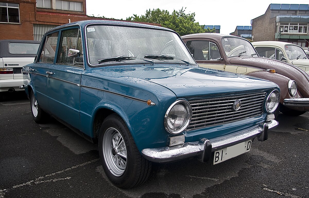 SEAT 124 — Википедия