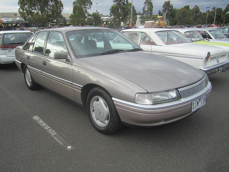 File:1989 Holden Calais (VN) sedan (2012-01-10).jpg