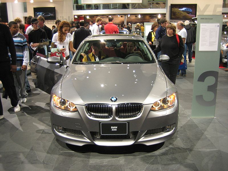 File:2007 Detroit Autoshow NAIAS BMW 335i.jpg