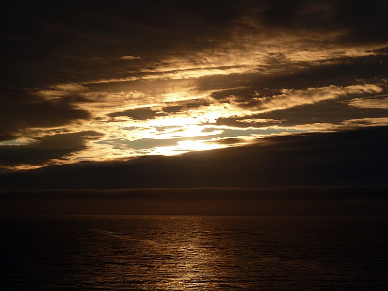 File:2010-08-01 21.55 Uhr - Abendstimmung am Nordkap - panoramio.jpg