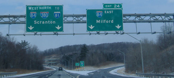 I-380 northbound merge with I-84 in Roaring Brook Township, southeast of Scranton