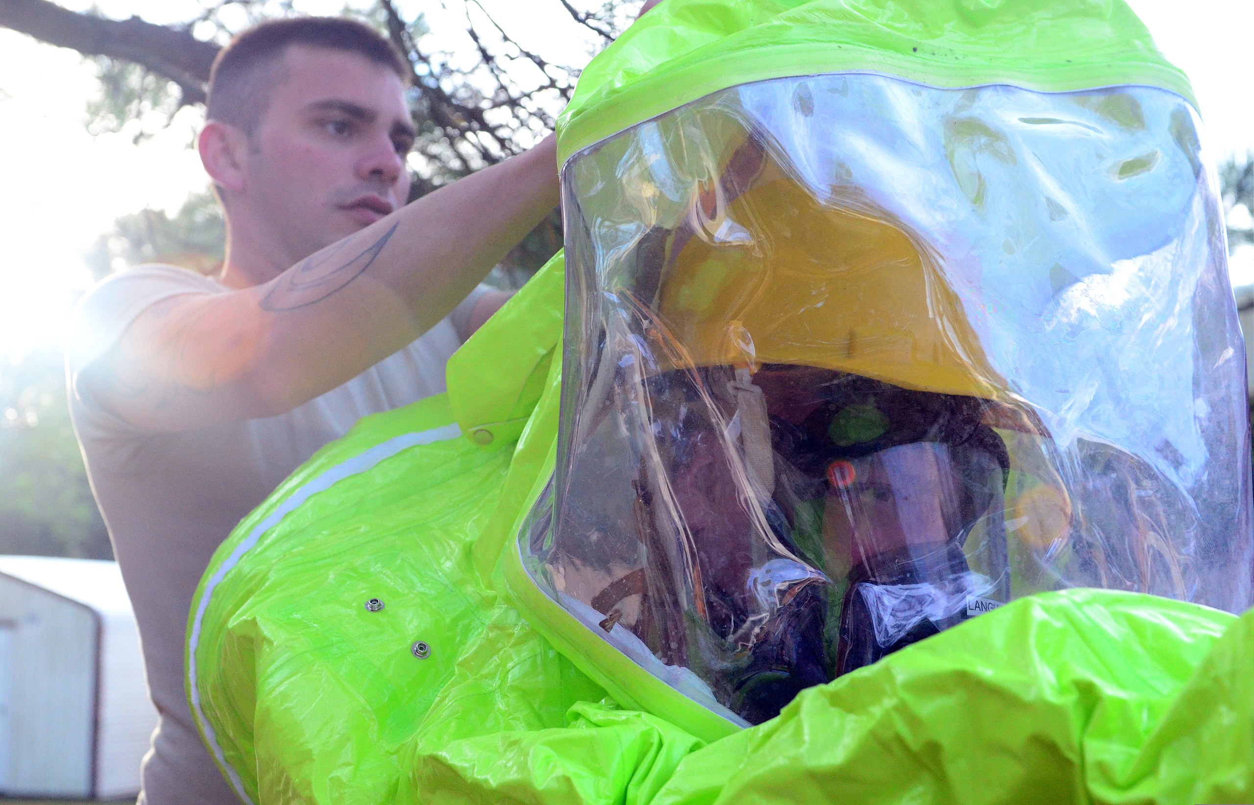 New US Military Green Chemical Protective Suit –