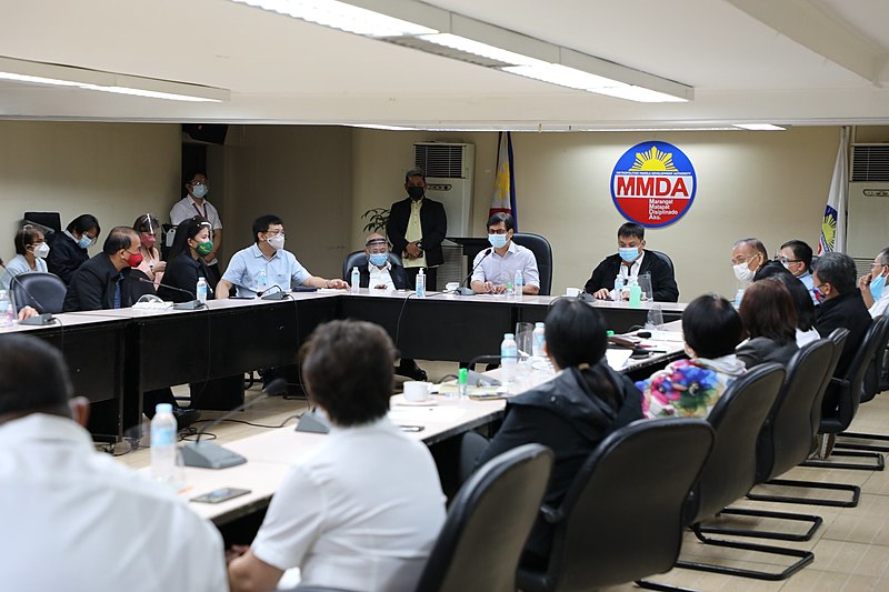 File:Abalos MMDA Meeting.jpg