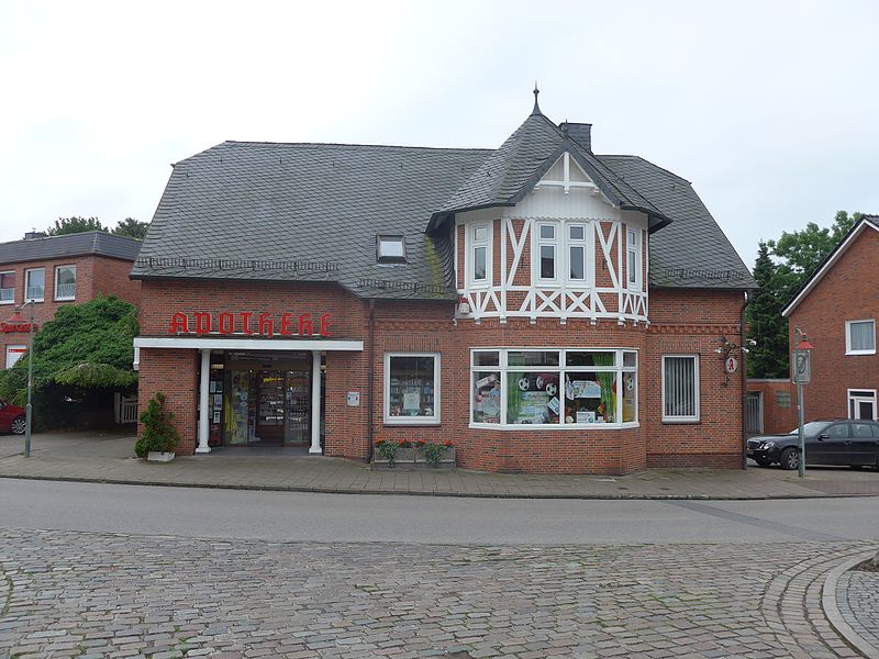 File:Albersdorf Elisabeth Apotheke.jpg