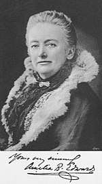 Amelia Edwards vuonna 1890.