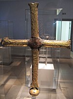 Cross of the Ardennes, front and back views