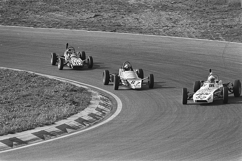 File:Autoraces op Zandvoort finale formule Ford vlnr David Kennedy , Derrek Warw, Bestanddeelnr 928-8127.jpg