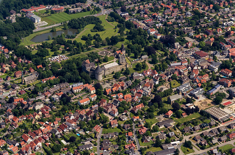 File:Bad Bentheim, Burg Bentheim -- 2014 -- 9525.jpg