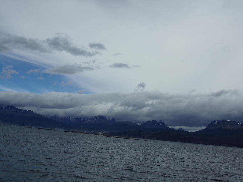 File:Bahía Ushuaia 315.JPG