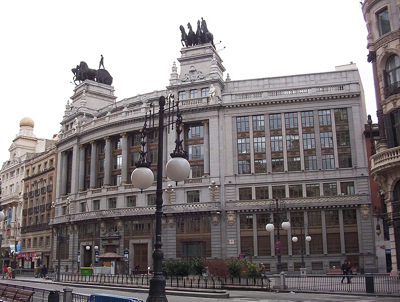 File:Banco de Bilbao (c. Alcalá 16, Madrid) 01.jpg