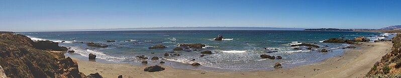 File:Beach off Highway 1, California 1.jpg