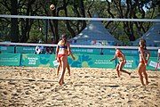 Deutsch: Beachvolleyball bei den Olympischen Jugendspielen 2018; Tag 8, 14. Oktober 2018; Mädchen, Achtelfinale – Bolivien-Puerto Rico 0:2 (18–21/18–21 ) English: Beach volleyball at the 2018 Summer Youth Olympics at 14 October 2018 – Girls Round of 16 – Bolivia-Puerto Rico 0:2 (18–21/18–21 )