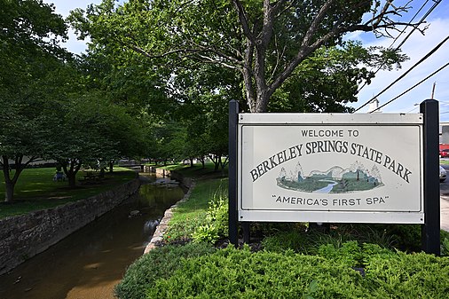 Berkeley Springs State Park sign, Berkeley Springs, WV