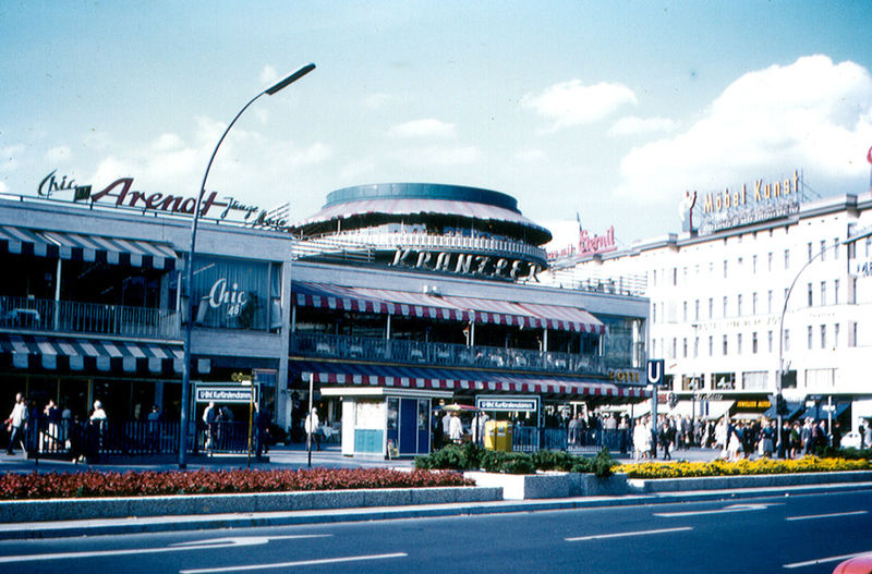 File:Berlin - Cafe Kranzler.jpg