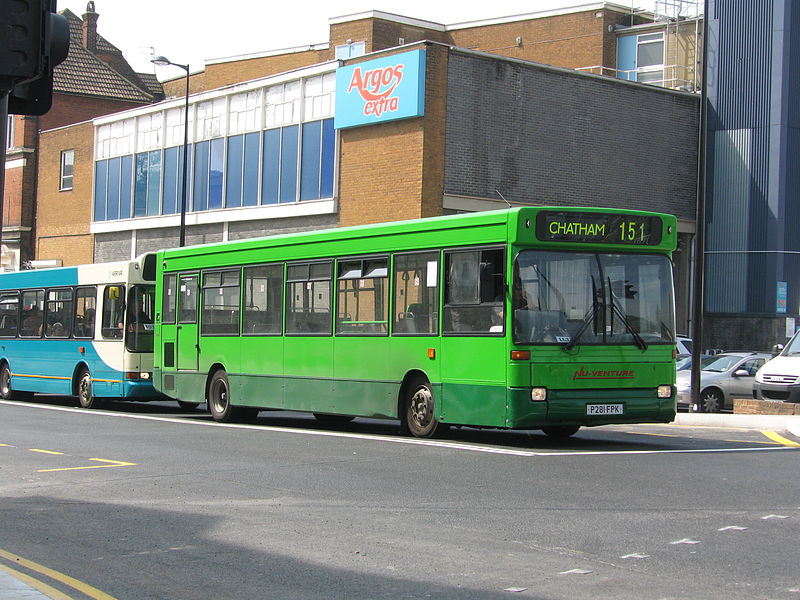 File:Bus img 8233 (16199449245).jpg