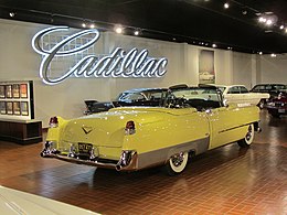 Cadillac Museum (36777213313).jpg