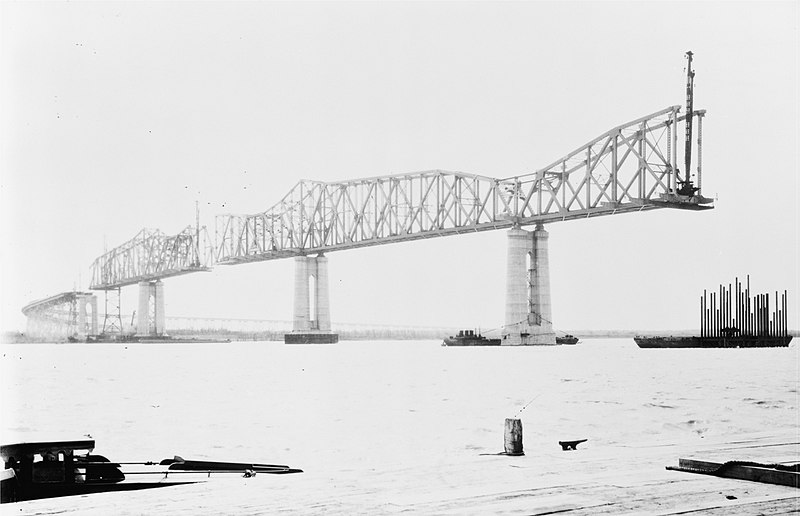 File:Cantilever Construction of Huey P. Long Bridge 1935.jpg