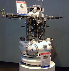 Cebit 2011-fobos-grunt together with upper stage.jpg
