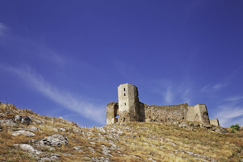 File:Cetatea din Enisala.jpg