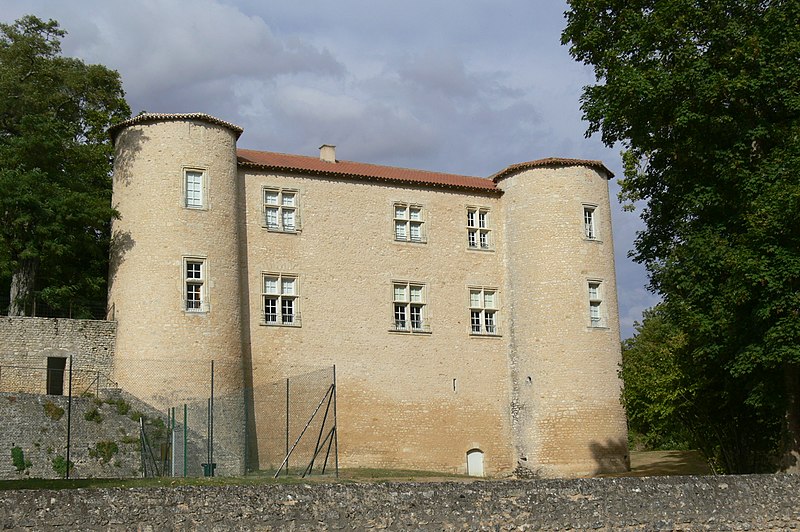 File:Château d'Ayron.jpg