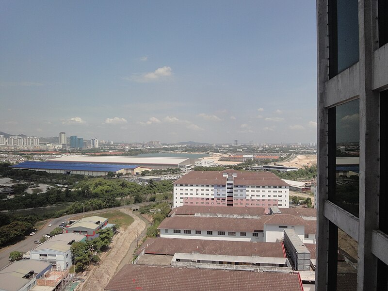 File:Clear day at USJ and Puchong (14818468884).jpg