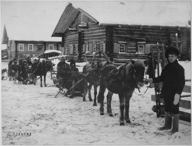 File:Colonel George E. Stewart, commanding American forces in Northern Russia, passing by convoy through village of Chamova o - NARA - 531146.tif