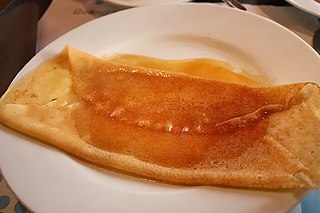 Crêpe Suzette ist eine franz