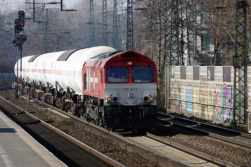 File:DE 671 Köln-Süd 2016-03-17-01.JPG