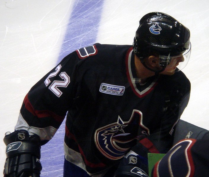 File:Daniel Sedin.jpg