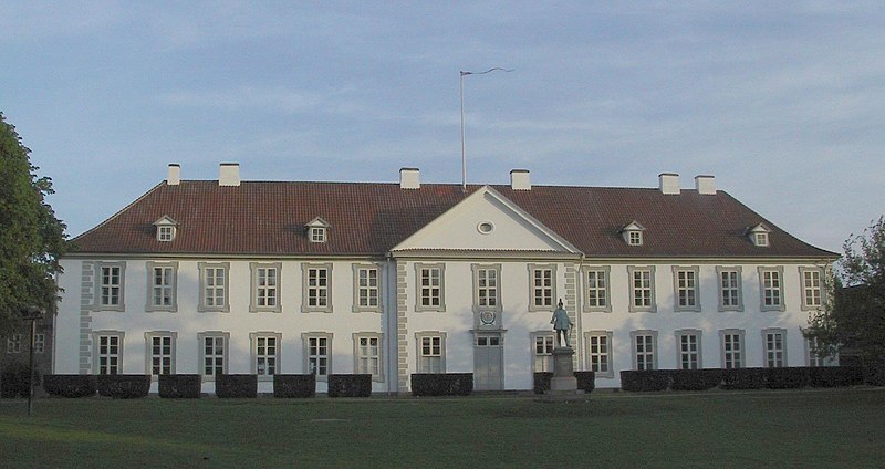 صورة:Denmark-odense palace.jpg