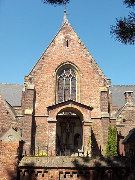 File:DesteldonkKerk3.JPG