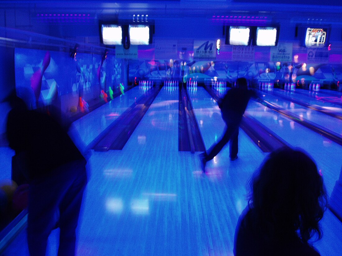 File:Disco bowling.jpg