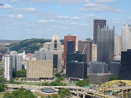 ไฟล์:Downtown Pittsburgh May 2008.jpg