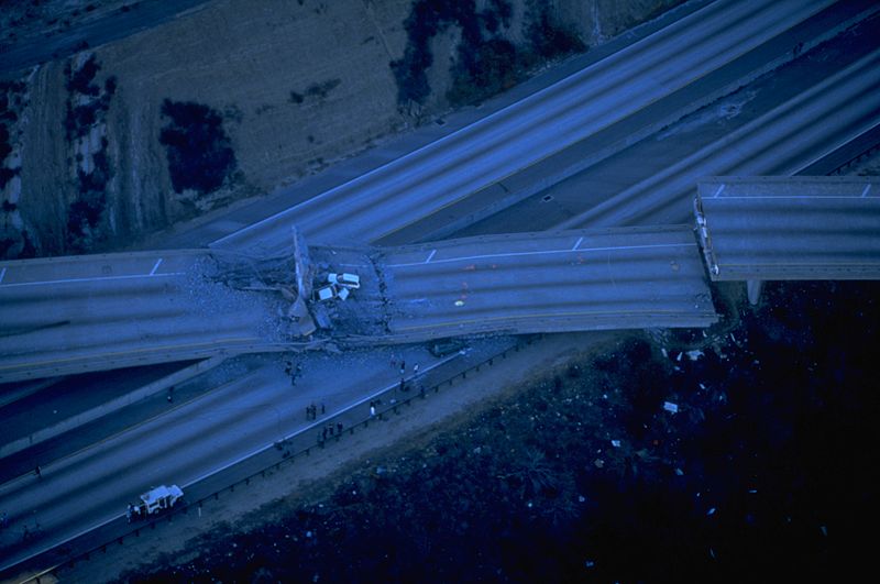 File:FEMA - 1781 - Photograph by Robert A. Eplett taken on 01-17-1994 in California.jpg