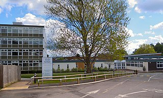 <span class="mw-page-title-main">Farnham Heath End School</span> Academy in Farnham, Surrey, England