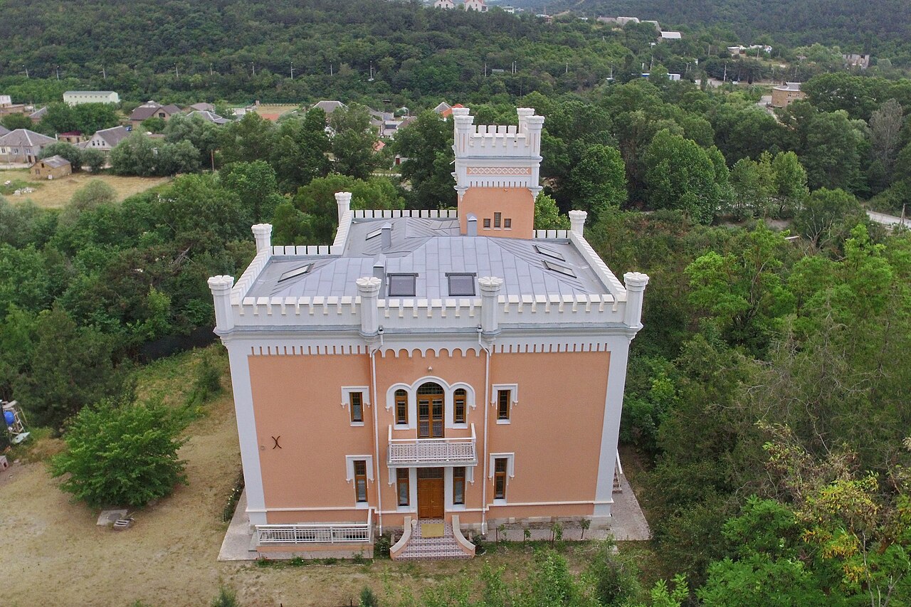 Замок Кесслера-Ферсмана в Крыму