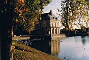 Fontainebleau visto desde el lago.