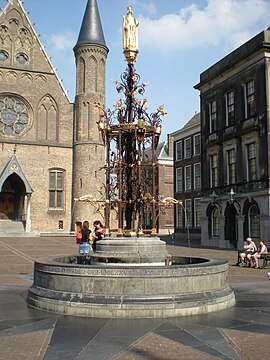 Fontein in het Binnenhof