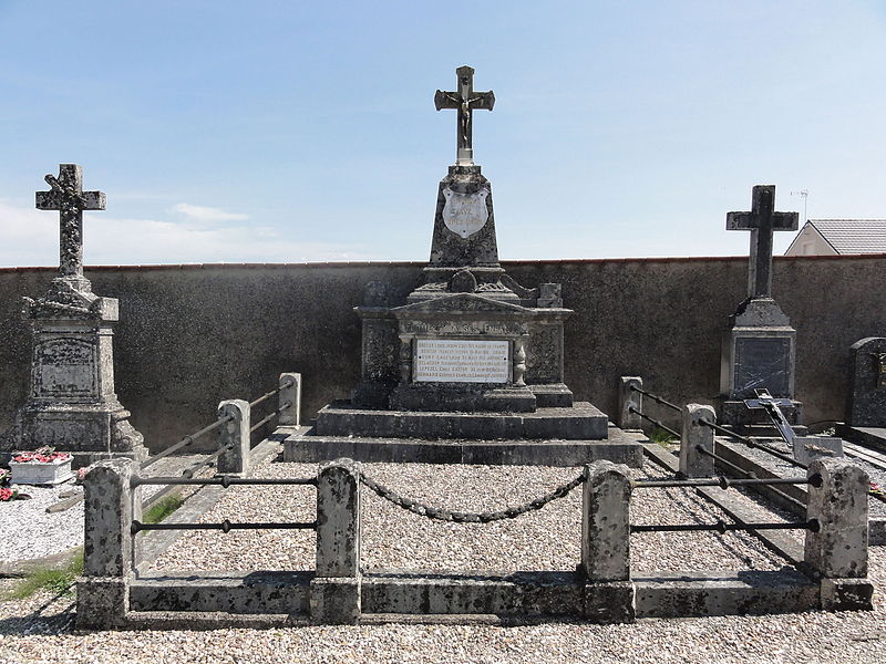 File:Fromezey (Meuse) Monument aux morts au cimetière.JPG