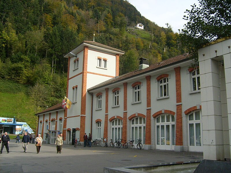 File:Gemeenschapshuis (Altdorf, Uri).jpg