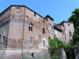 Giarole-castello1.jpg