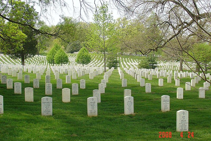 File:Graves at Arlington National Cemetery.JPG
