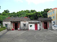 HK HoSheungHeung HungShingTemple ve PaiFungTemple.JPG