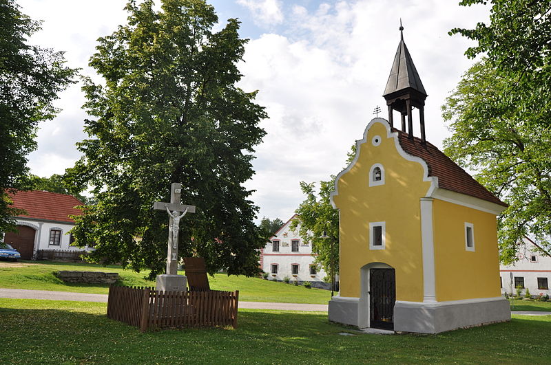 File:Holašovice2009n.jpg