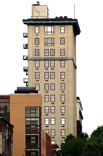 Holston-west-facade-tn1.jpg