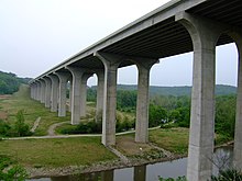 Die Ohio Turnpike Bridge der Interstate 80. über dem Cuyahoga River